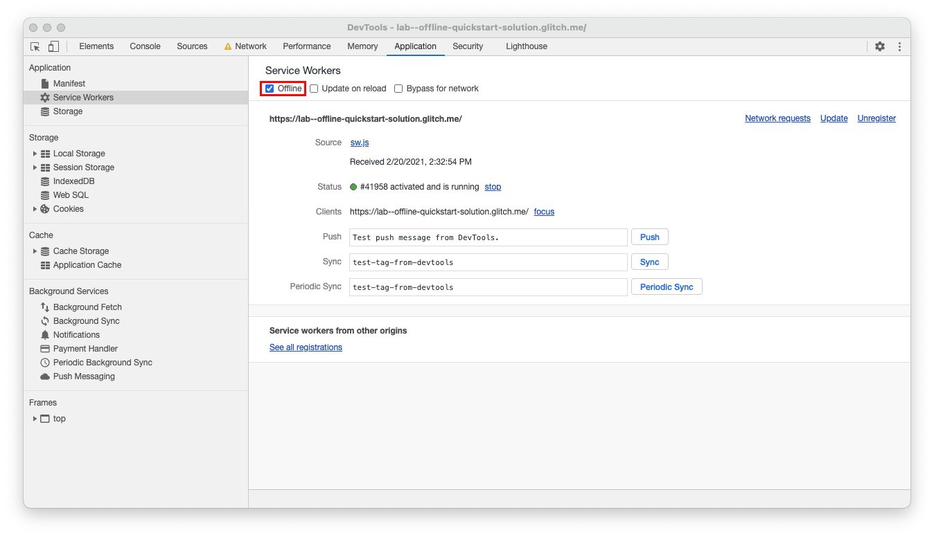 [オフライン] チェックボックスがオンの状態で、Chrome DevTools の [Application] タブが Service Worker に対して開かれています