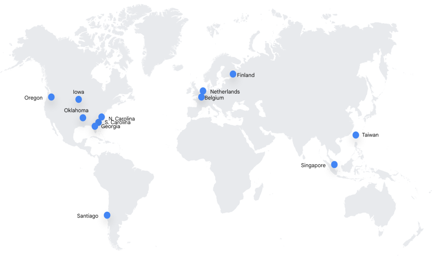 Veri merkezi konumlarını mavi noktalarla gösteren dünya haritası