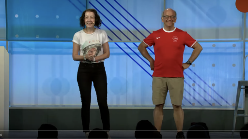 Google I/O 무대에 선 마야 모에바와 존 뮬러